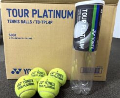 テニスボール　試合球